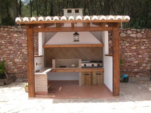 Barbacoa de obra Bricomart: la mejor opción para tu hogar al aire libre y tus reuniones en familia y amigos