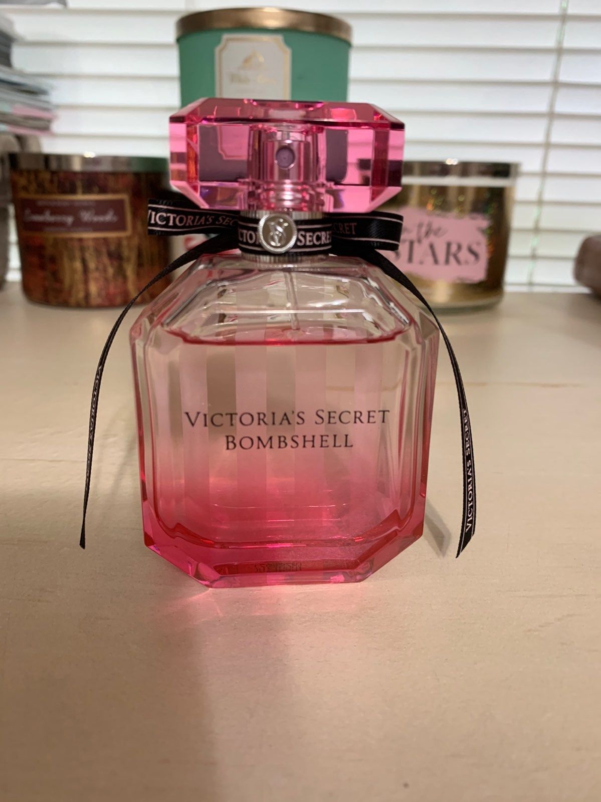 Perfume Victoria Secret Bombshell en Primor: la fragancia irresistible que te hará sentir poderosa y sofisticada